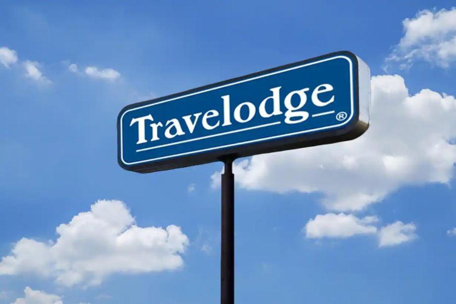 Travelodge By Wyndham Carlsbad Nm Exterior foto